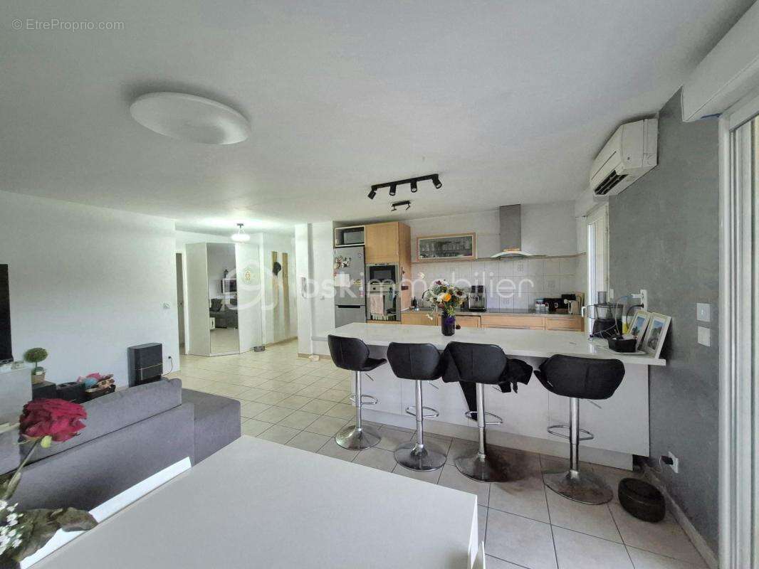 Appartement à HYERES