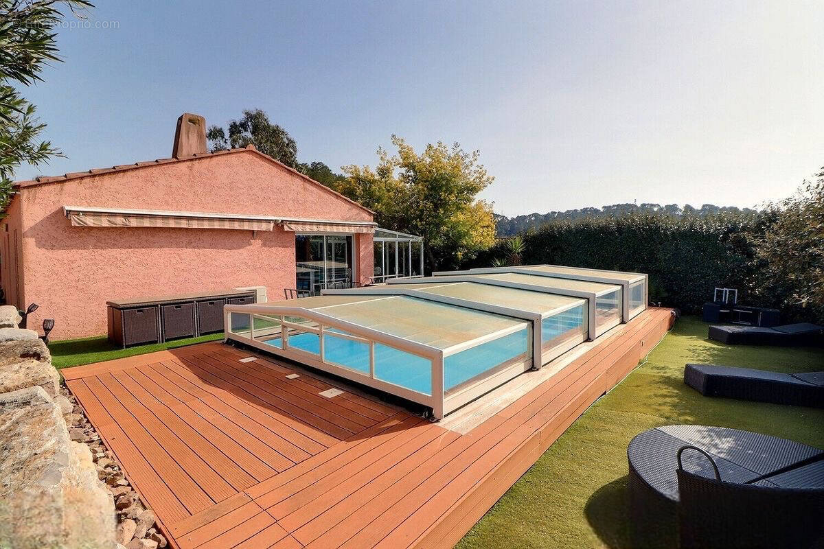 Maison à PIERREFEU-DU-VAR