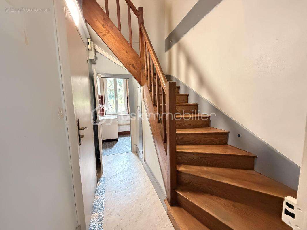 Appartement à LA GUERCHE-SUR-L'AUBOIS