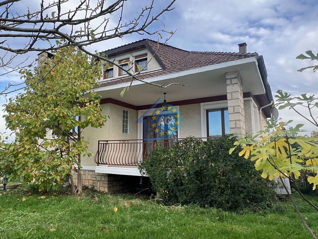 Maison à MANTES-LA-VILLE