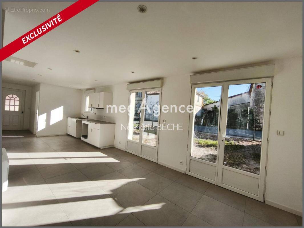 Maison à SAINT-ESTEPHE