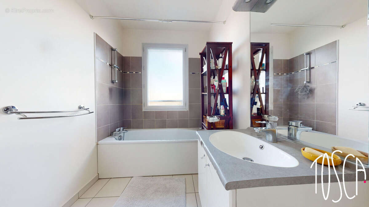 Appartement à THIAIS