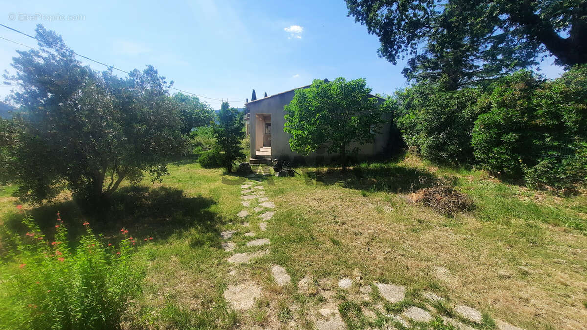 Maison à SAINT-HIPPOLYTE-DU-FORT