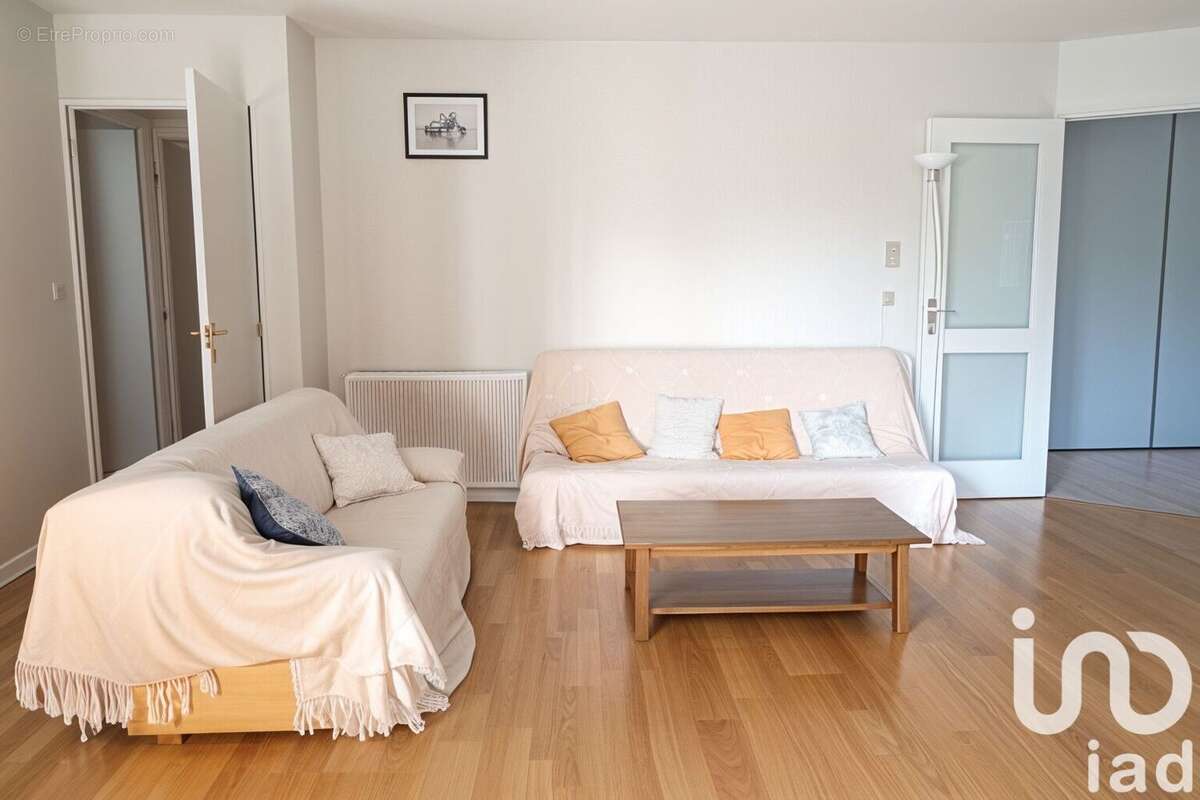 Photo 3 - Appartement à VILLEURBANNE