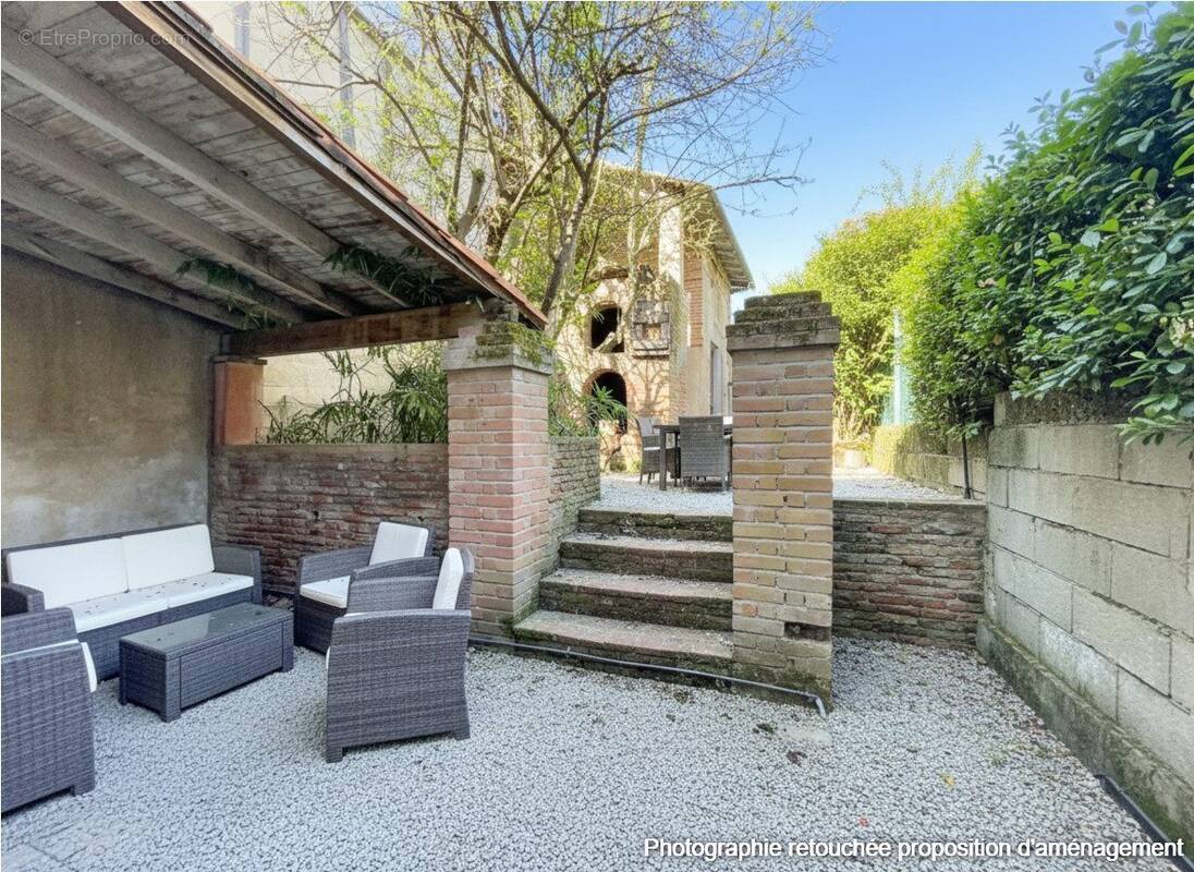 Maison à LISLE-SUR-TARN