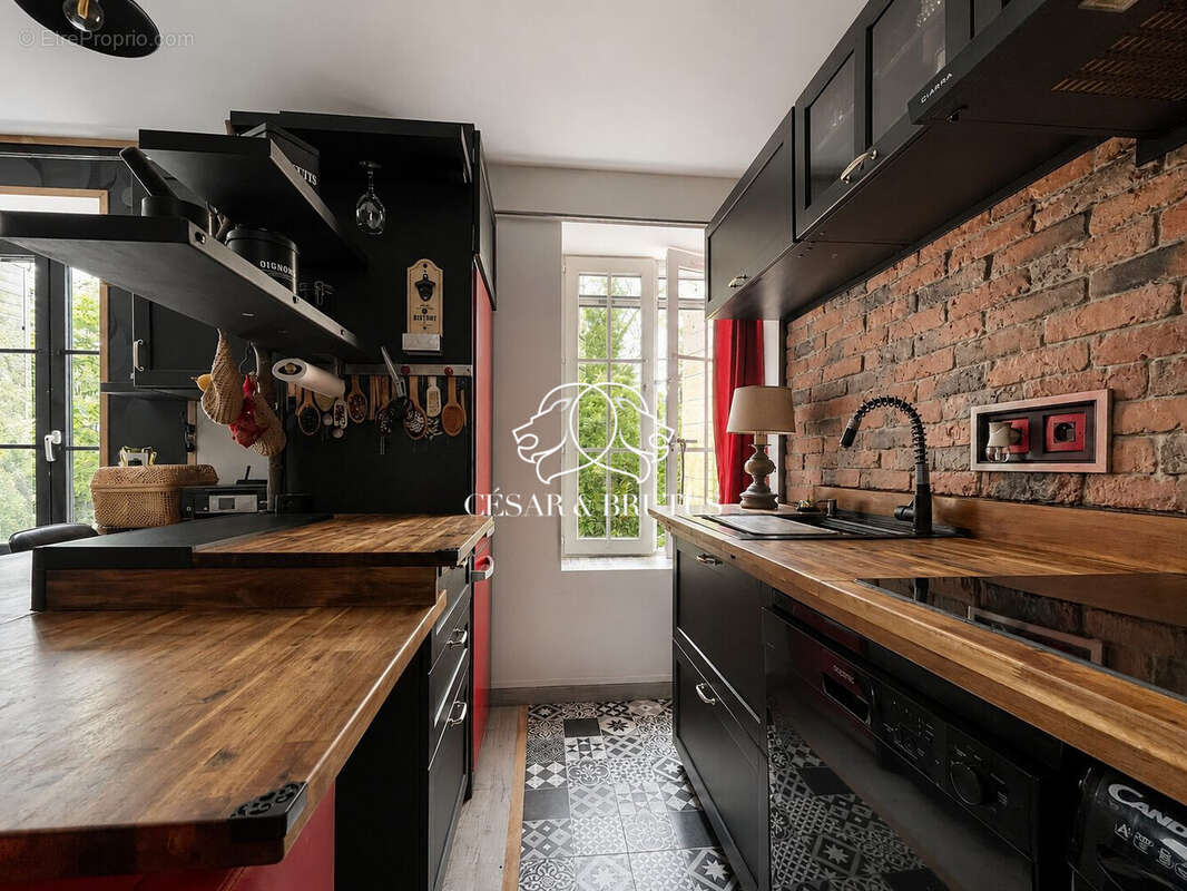 Appartement à PONT-EVEQUE
