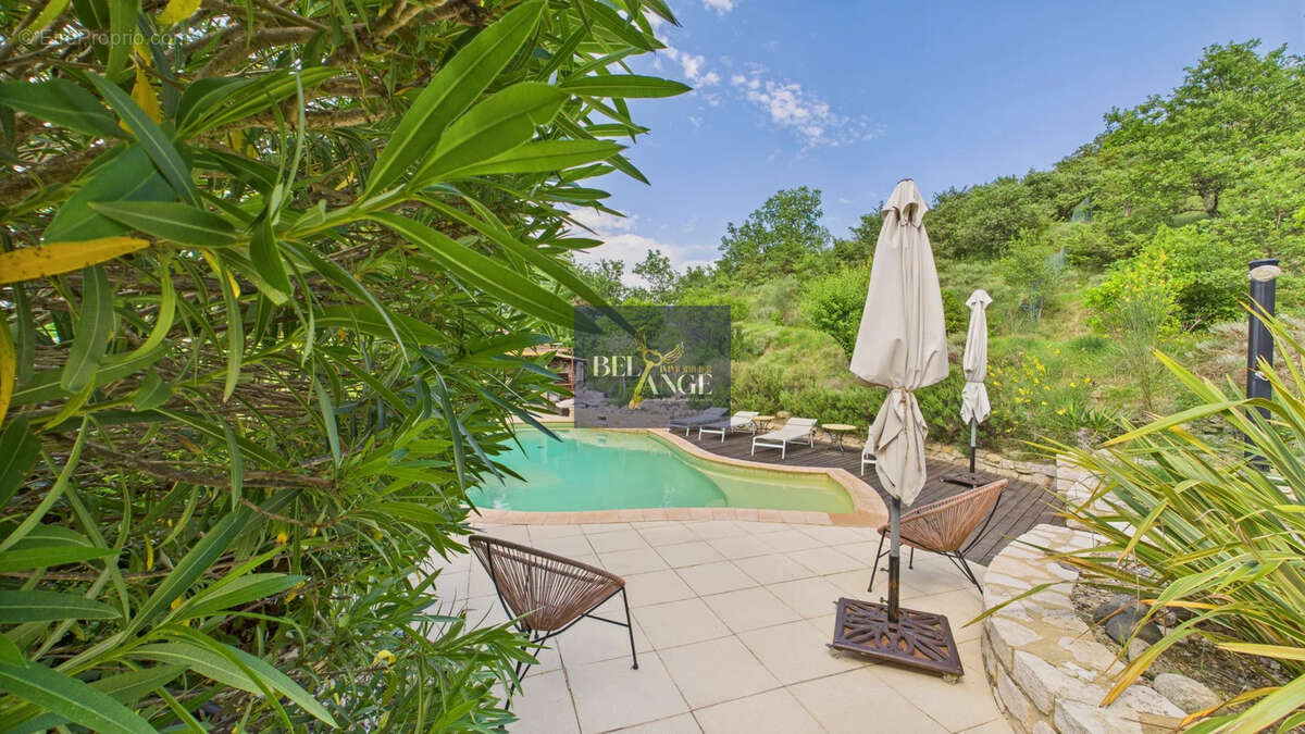 Maison à GROSPIERRES