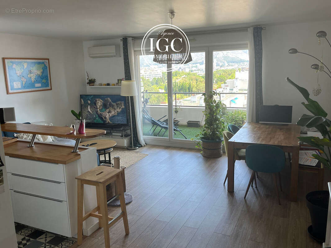 Appartement à MARSEILLE-8E