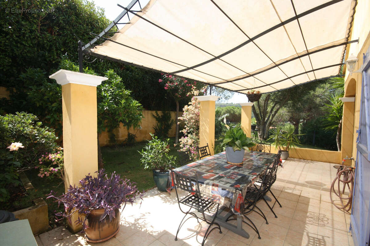 Villa récente à CAVALIERE - photo 7