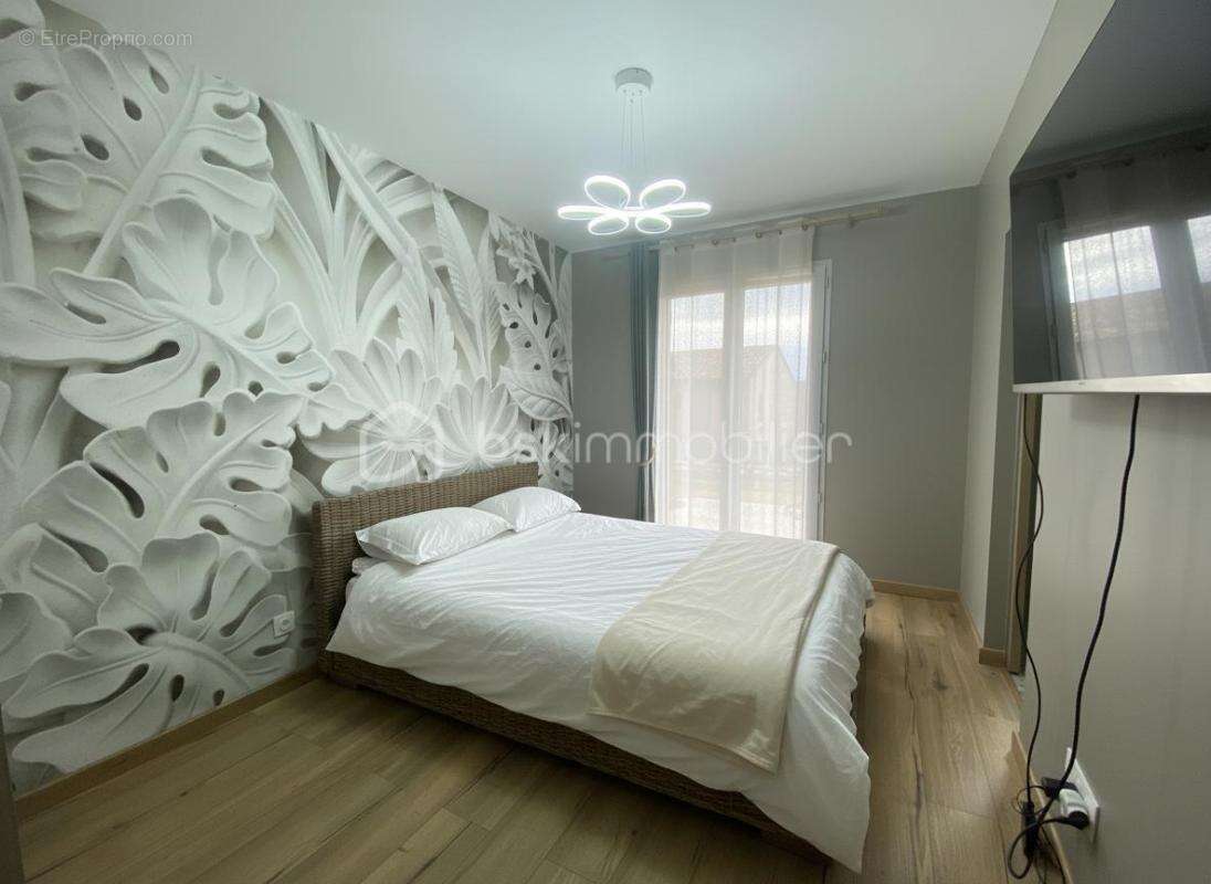 Maison à SAINT-SATURNIN-LES-APT