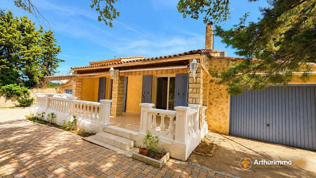Maison à POURRIERES