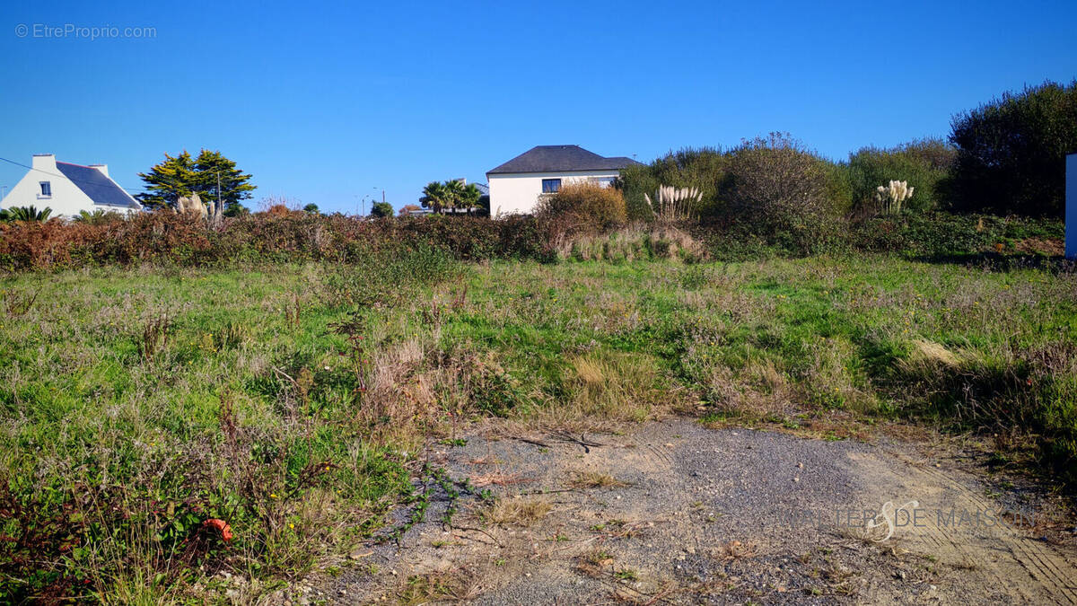 Terrain à PLOUGONVELIN