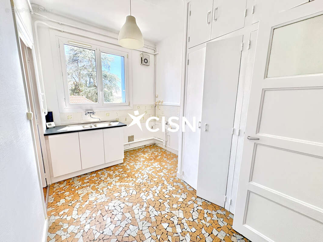 Appartement  T2 60 m2  à deux pas du Théatre - photo 3