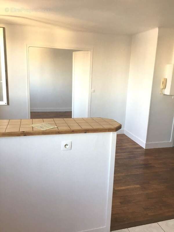 Appartement à AUBERVILLIERS