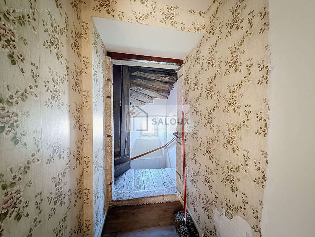 Immeuble ancien à Noyal-Muzillac - idéal investissement - photo 15