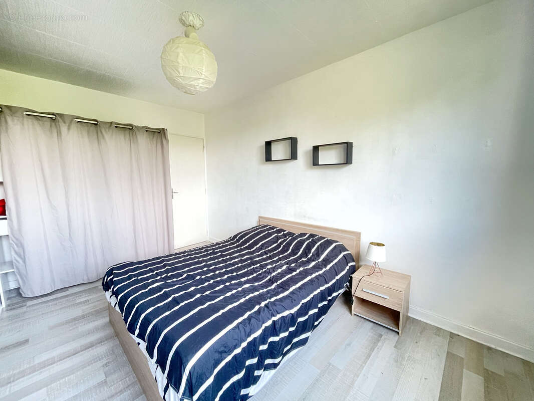 Appartement à PIERRE-BENITE