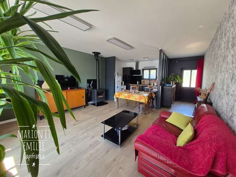 Dpt Deux Sèvres (79), à vendre SAINT HILAIRE LA PALUD maison 3 chambres - Plain pied avec beau jardin clos - photo 4