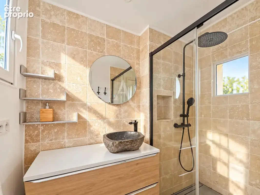 Exclusivité l'Adresse ! Appartement 2 pièces 37 m² - jardin cave et parking - photo 6