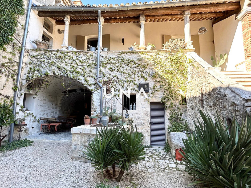 Maison à UZES