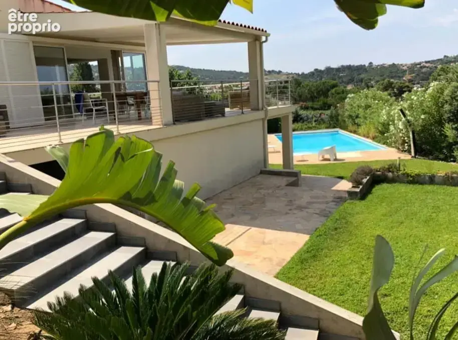 Villa centre, Vue mer - photo 3