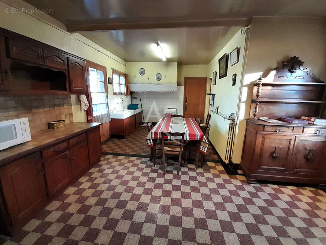 Maison à VILLENEUVE-DE-MARSAN