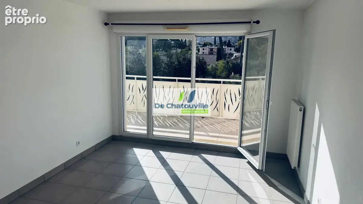 T2 récent avec balcon, piscine - photo 4