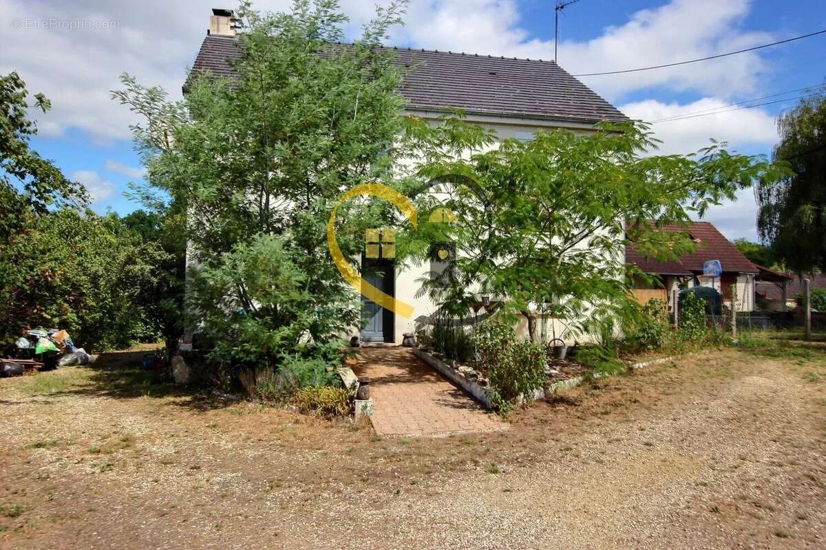 Maison familiale à vignoux sur barangeon - photo 2