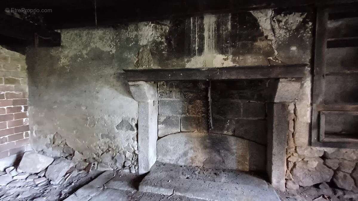 Maison à SAINT-CHABRAIS