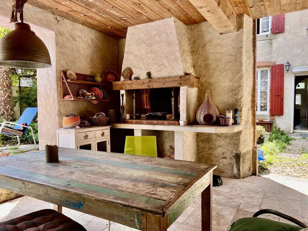 Maison à CAUX-ET-SAUZENS