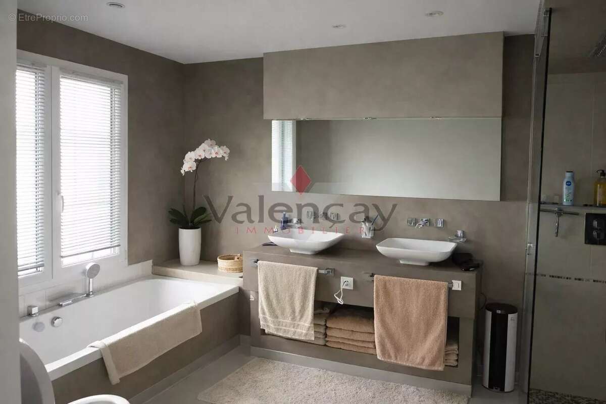 MUESPACH Exceptionnelle villa contemporaine avec piscine et vue panoramique – Proche Suisse - photo 12