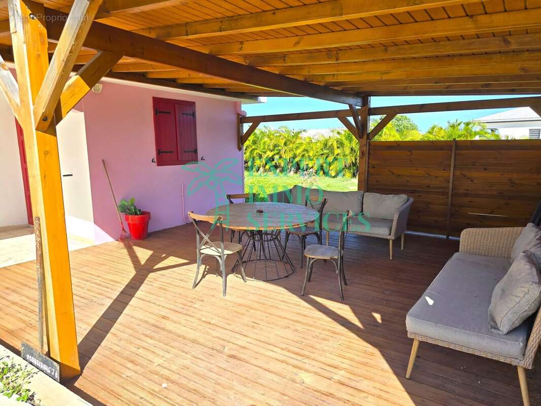 Maison à CAPESTERRE-DE-MARIE-GALANTE