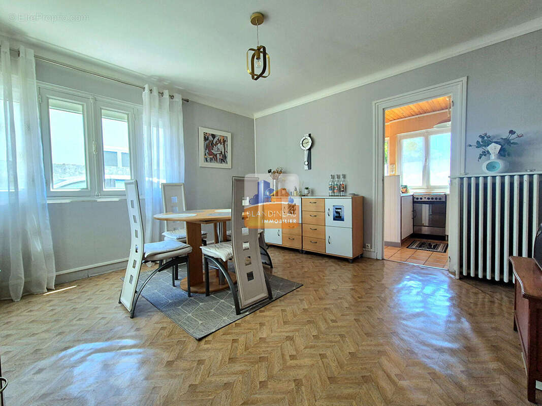 Maison à BOUGUENAIS