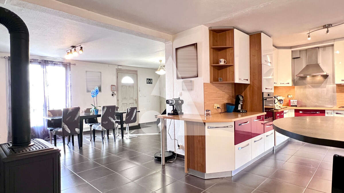 Maison à BELLEGARDE-SUR-VALSERINE