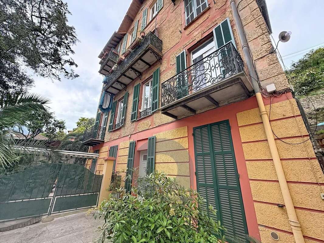 Appartement à MENTON
