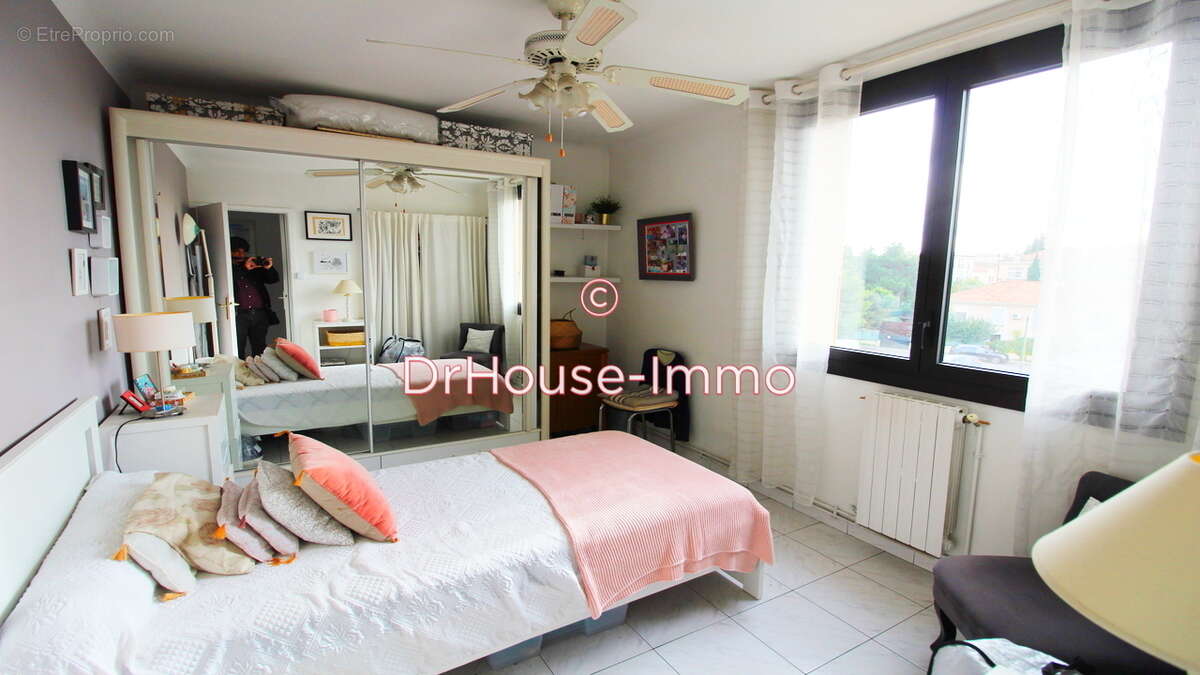 Appartement à MARSEILLE-4E