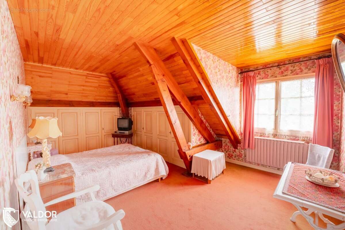 Maison à MONTMERLE-SUR-SAONE