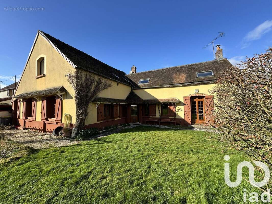 Maison 230 m² à Theil-Sur-Vanne  - photo 3