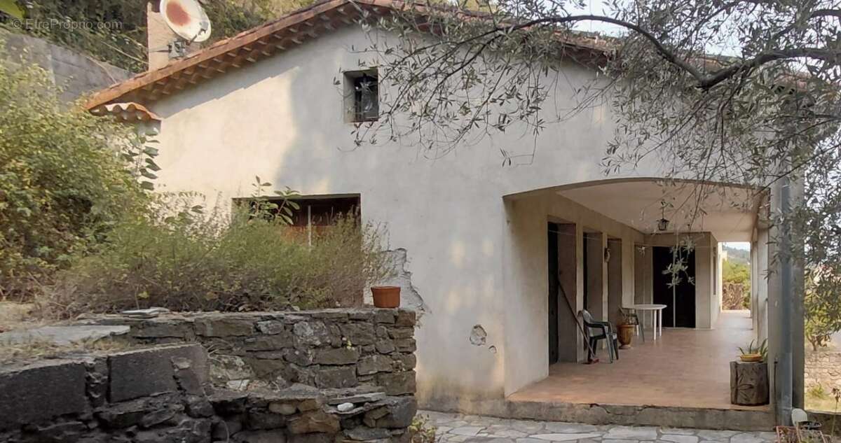 Maison à MOLIERES-CAVAILLAC