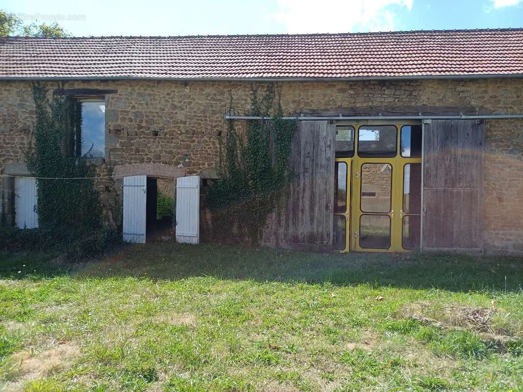 À vendre en Creuse, une belle maison, un gîte et  2660 m² - photo 24