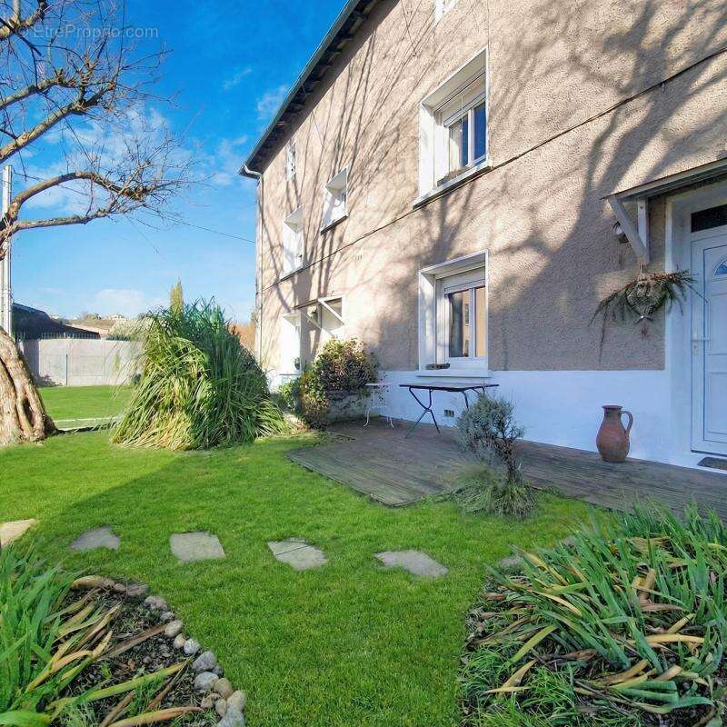 Maison à COMMUNAY
