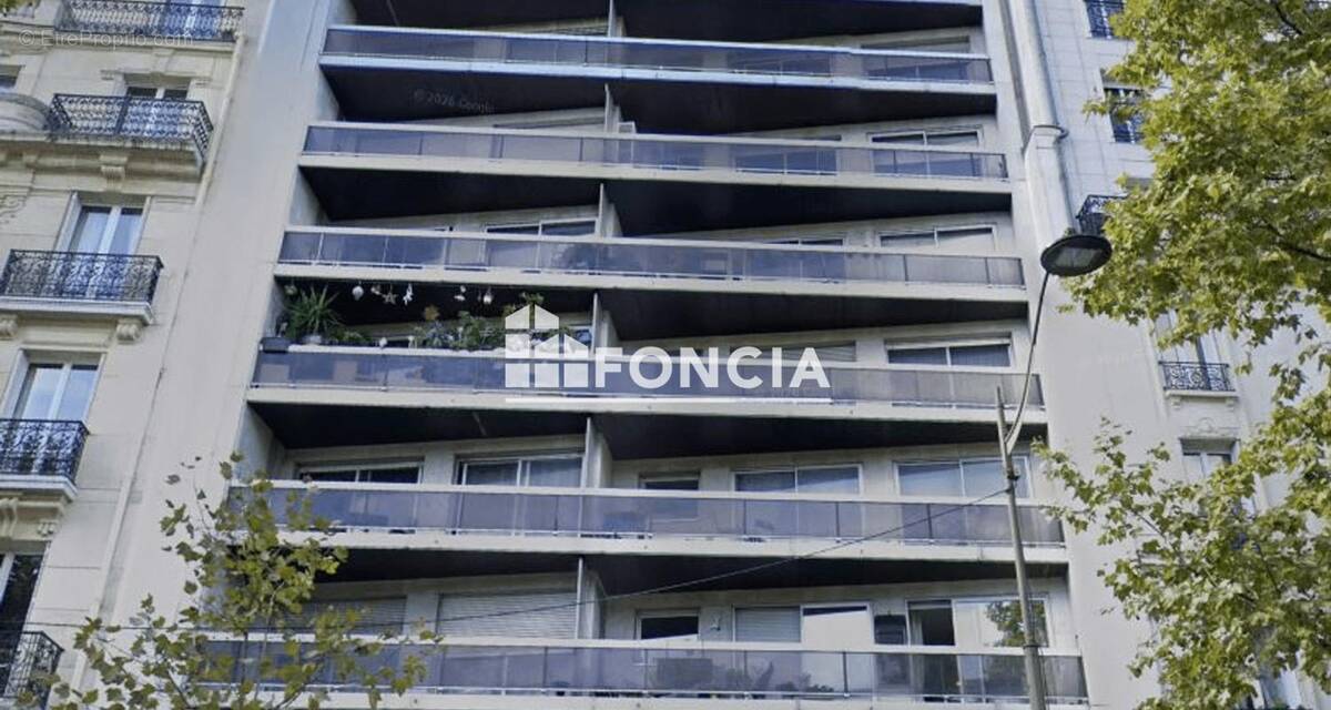 Parking à PARIS-14E