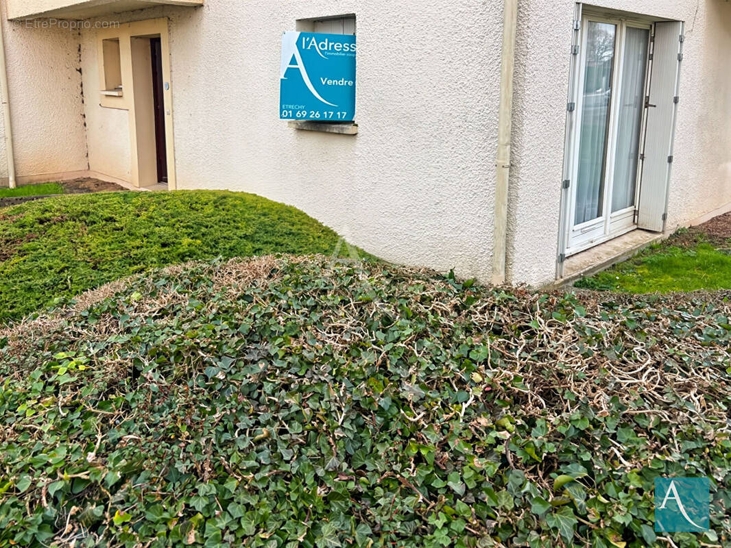 Appartement à ETRECHY