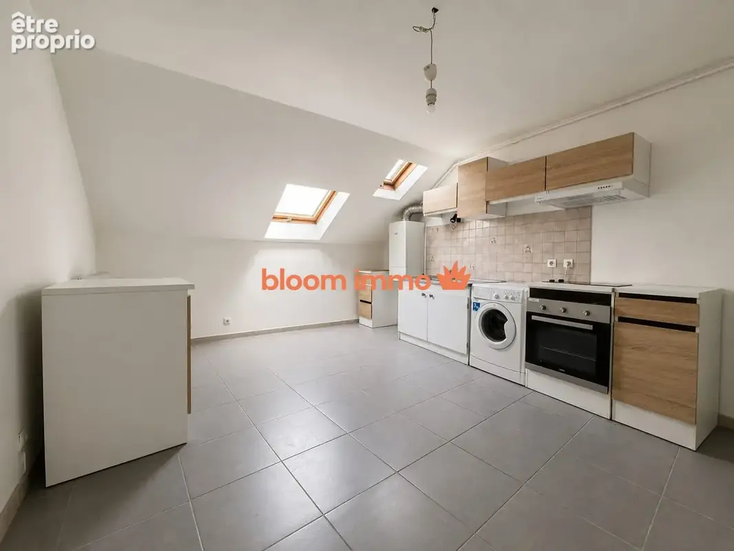 Appartement 35 m² à Chambery  - photo 2
