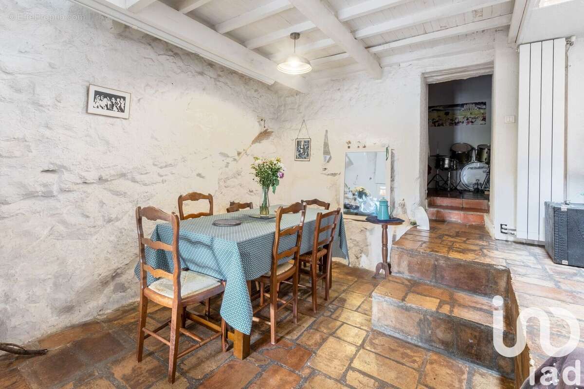 Photo 4 - Maison à COMBAILLAUX