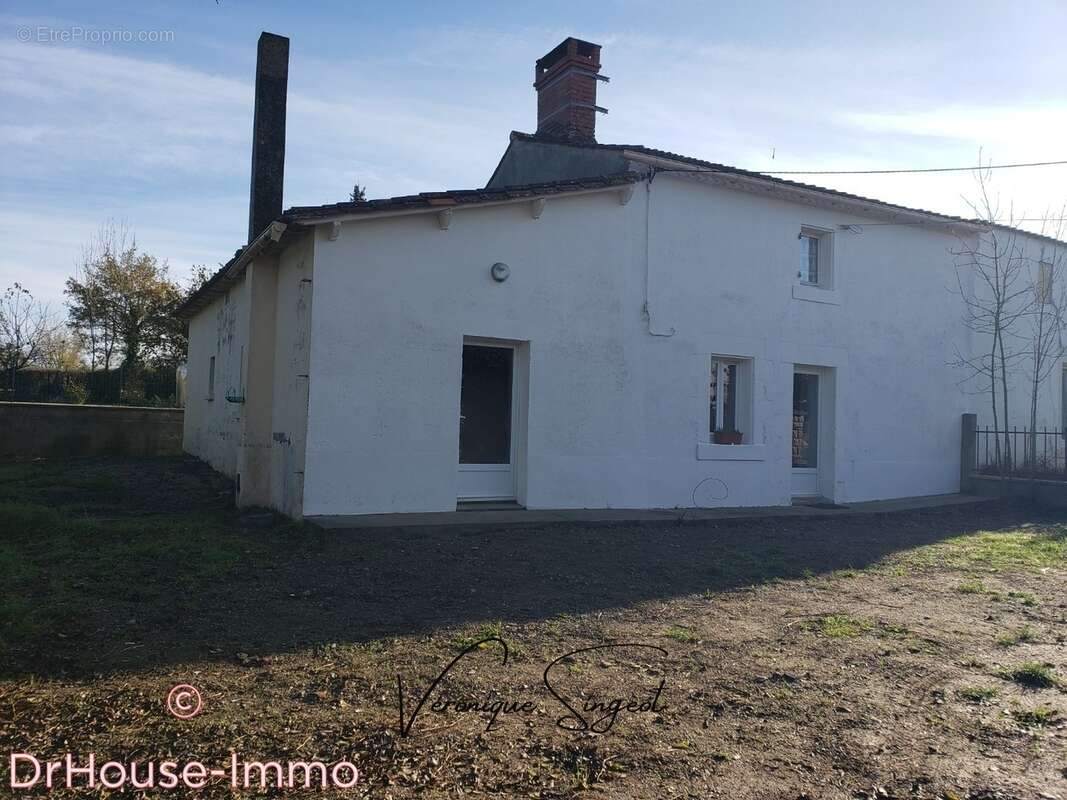 Maison à SAINT-MAURICE-LE-GIRARD