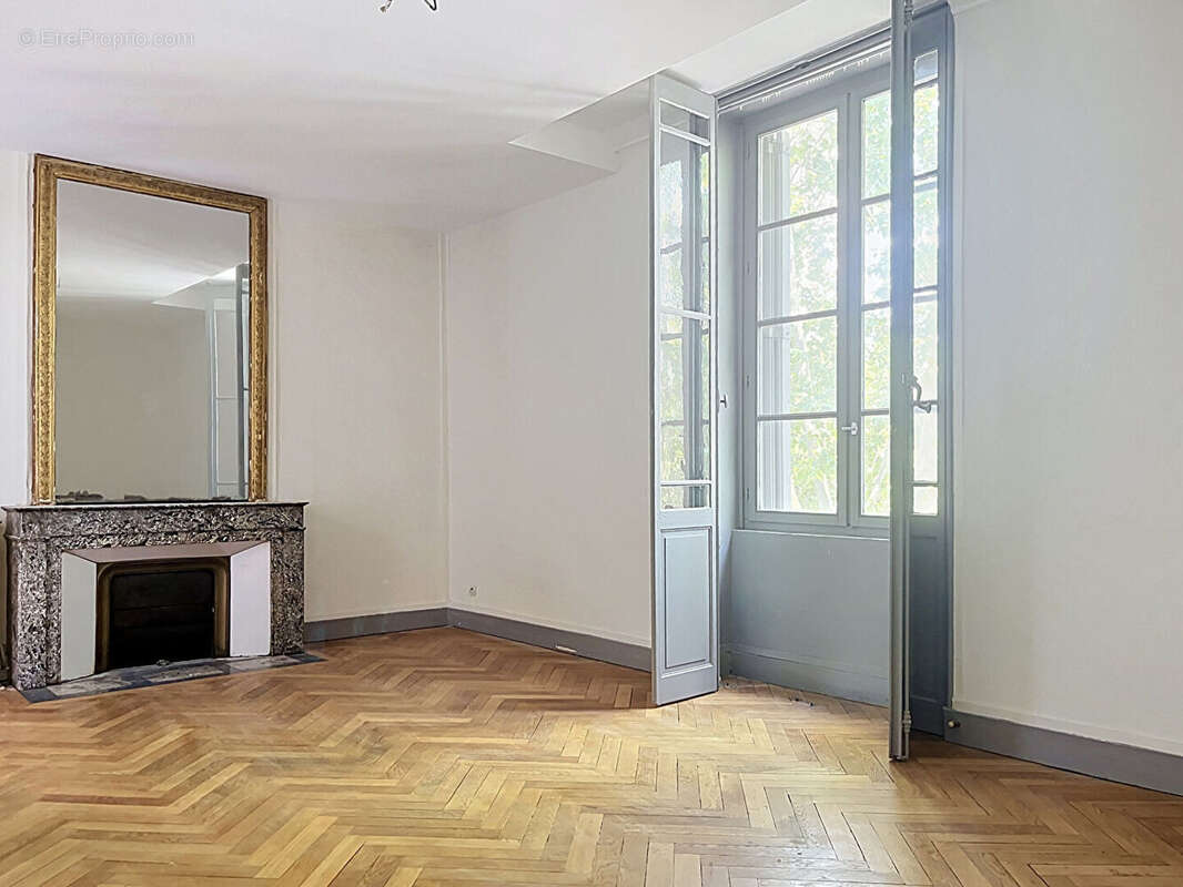Appartement Nimes 5 pièce(s) 159.66 m2 - photo 7