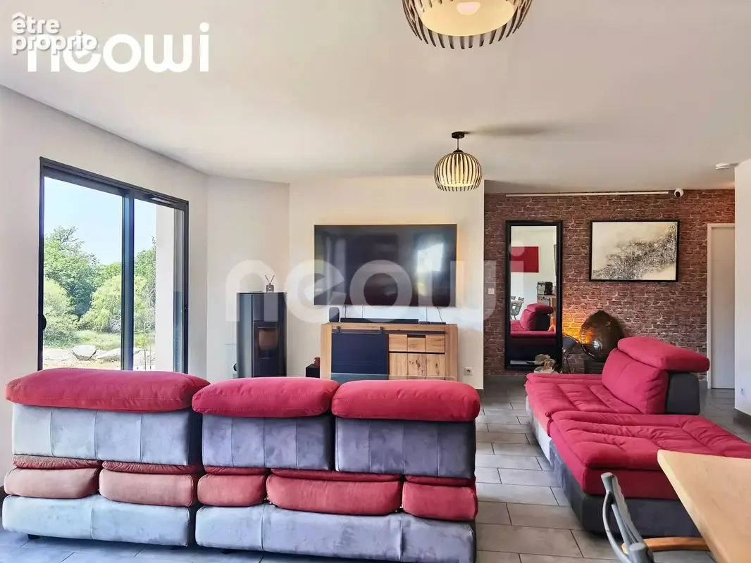AYRENS – Maison contemporaine avec étang privé, un véritable havre de paix - photo 4