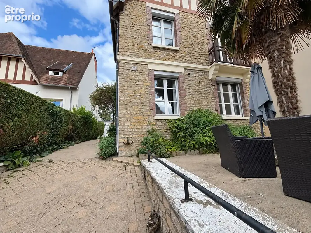 Alençon. secteur recherché charme et authenticité pour cette élégante maison de caractère - photo 11