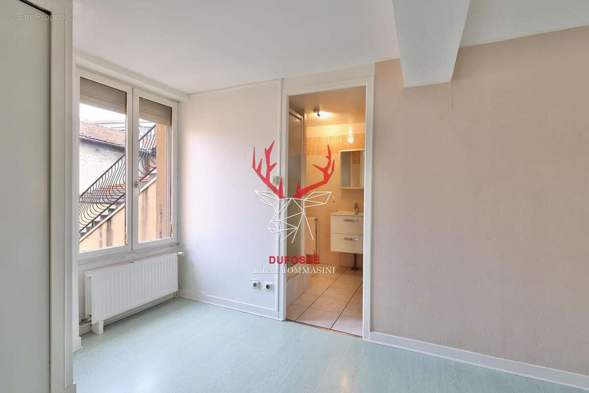 Photo 9 - Appartement à LA TOUR-DE-SALVAGNY