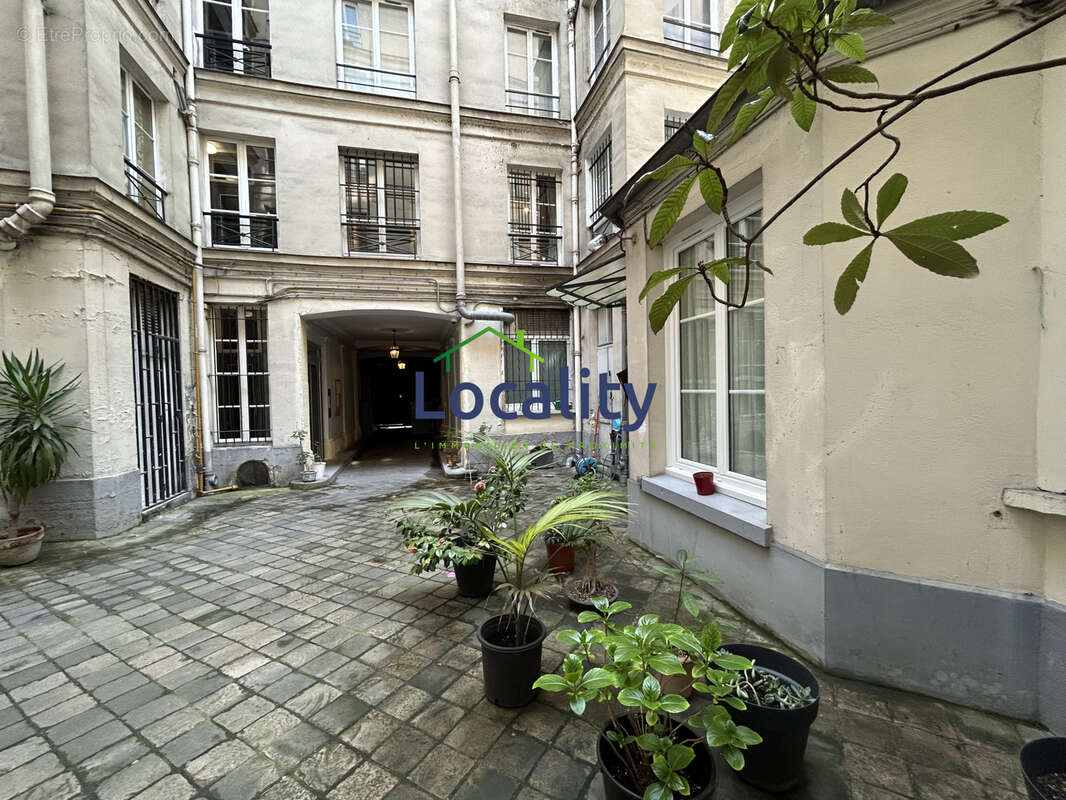 Appartement à PARIS-9E